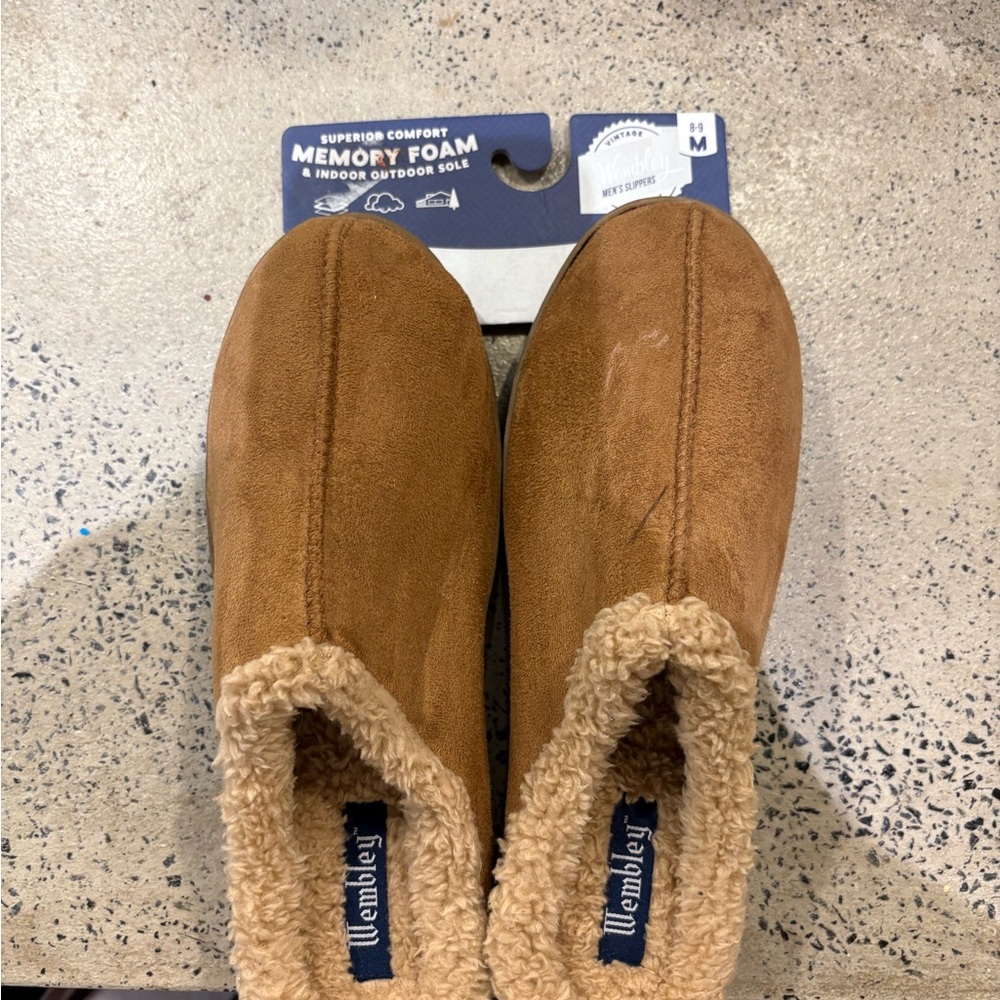 Wembley Superior comfort memory foam indoor outdoor sole slippers size men’s 8-9